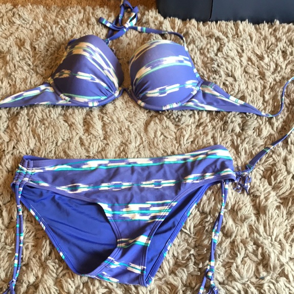 Aerie bikini set - Picture 1 of 4
